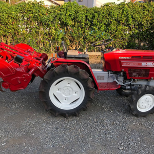 シバウラ | 4WD | 15馬力